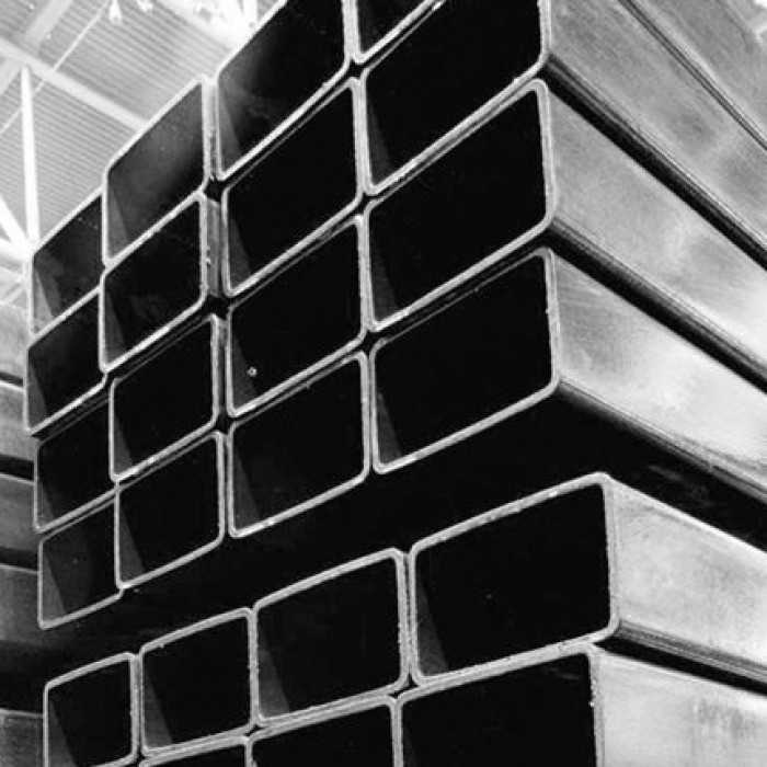 Труба профильная прямоугольная 80х40х2 мм 12 м